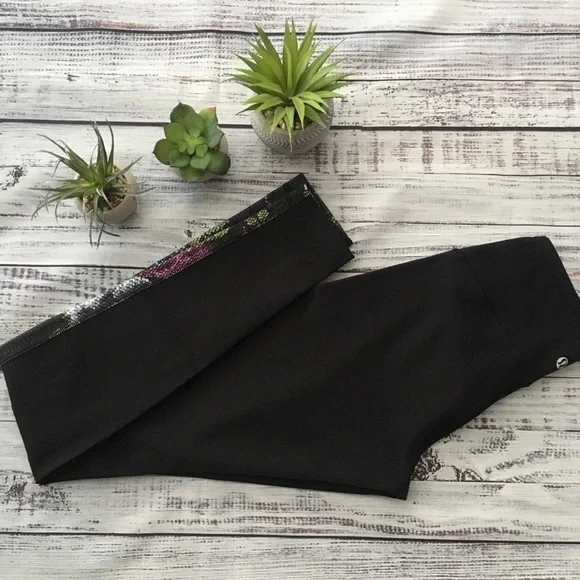 Lululemon Wunderunder Floral NWOT - Picture 8 of 8